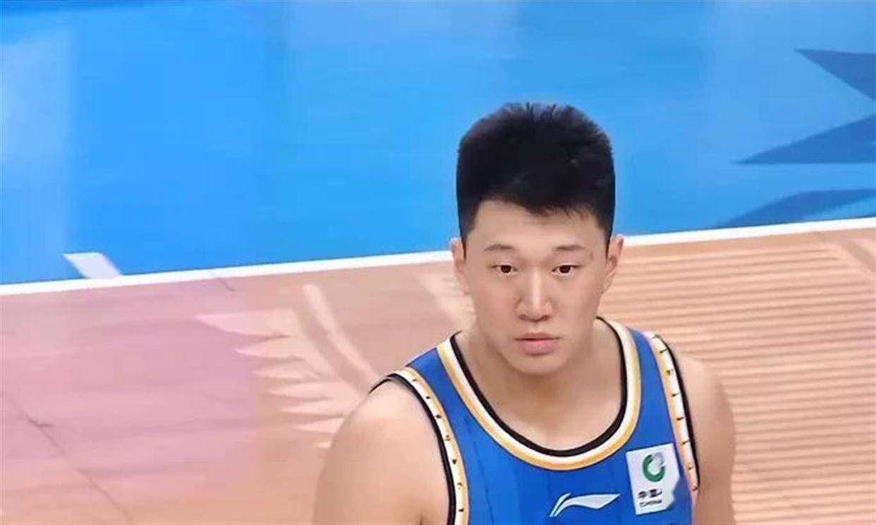 山东男篮训练开放日;今晚迎来里程碑引欢呼;CBA季后赛在即;临场指挥获称赞的简单介绍 山东男篮训练开放日;今晚迎来里程碑引欢呼;CBA季后赛在即;临场指挥获称赞的简单介绍